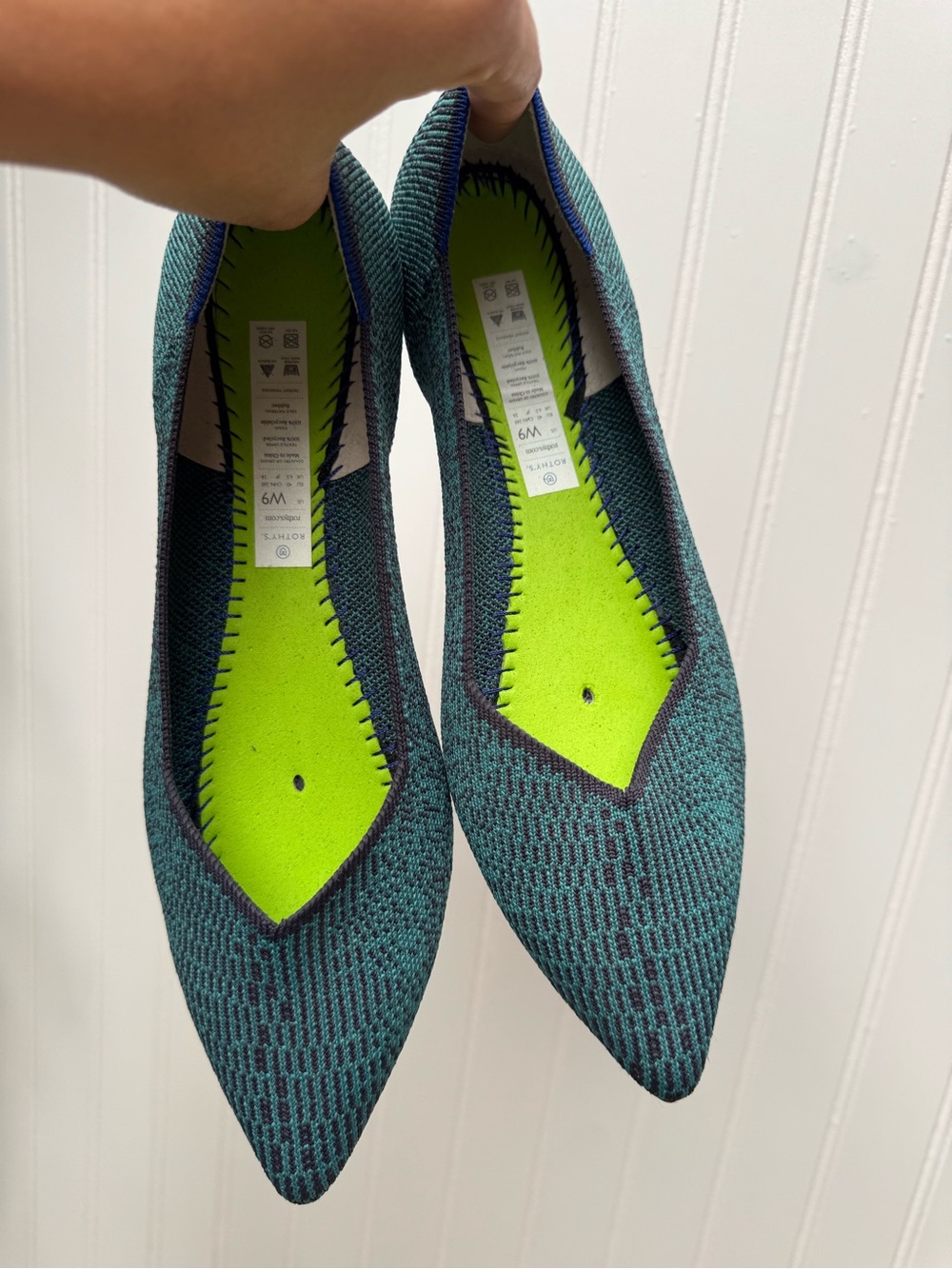 Rothy's The Point Flat Spruce Python 9 - Picture 4 of 9